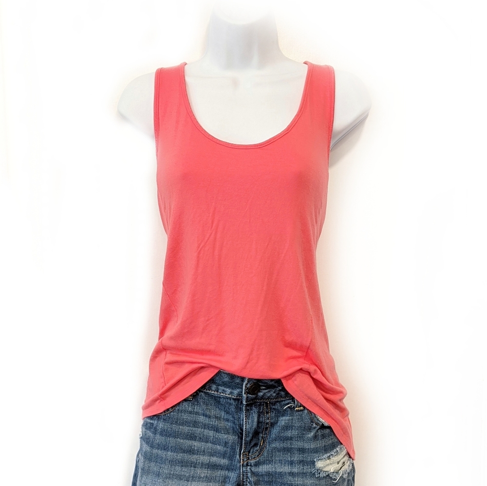 Gillian & O'Malley Racerback Coral Tank Top